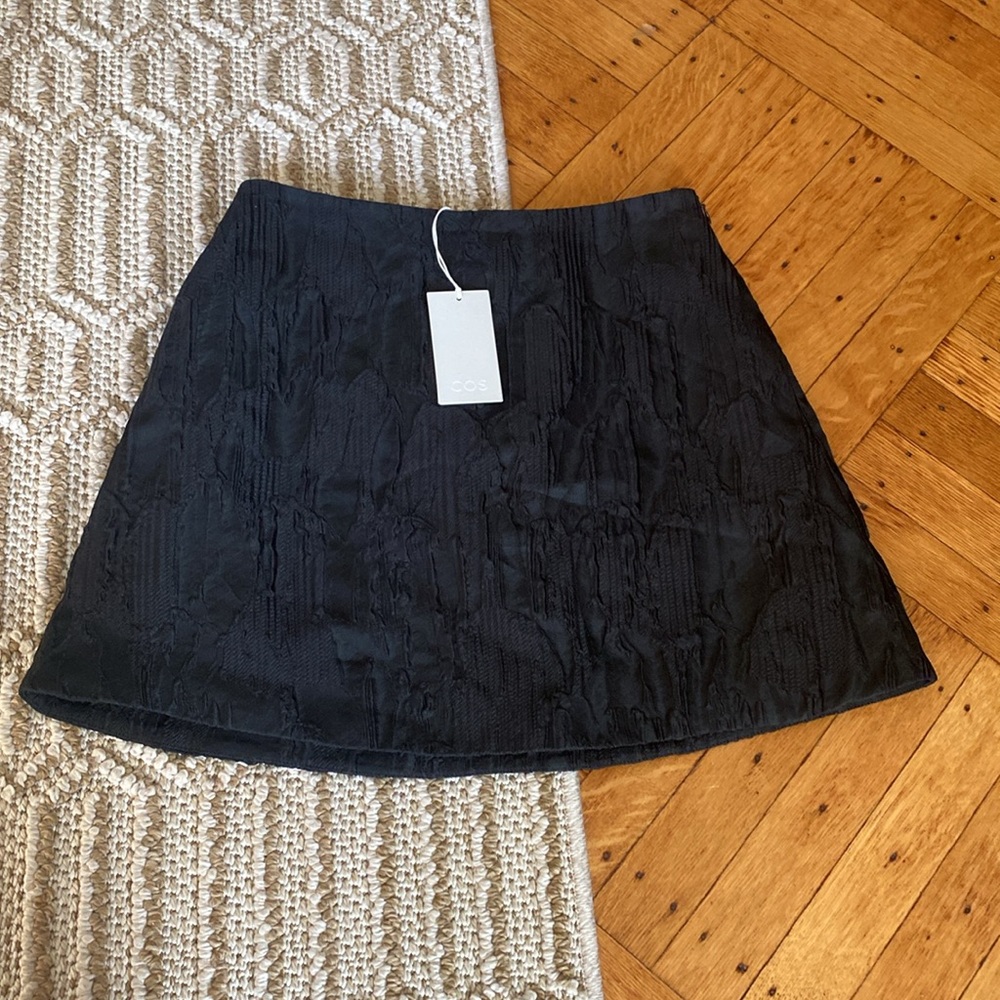 NWT cos black skirt